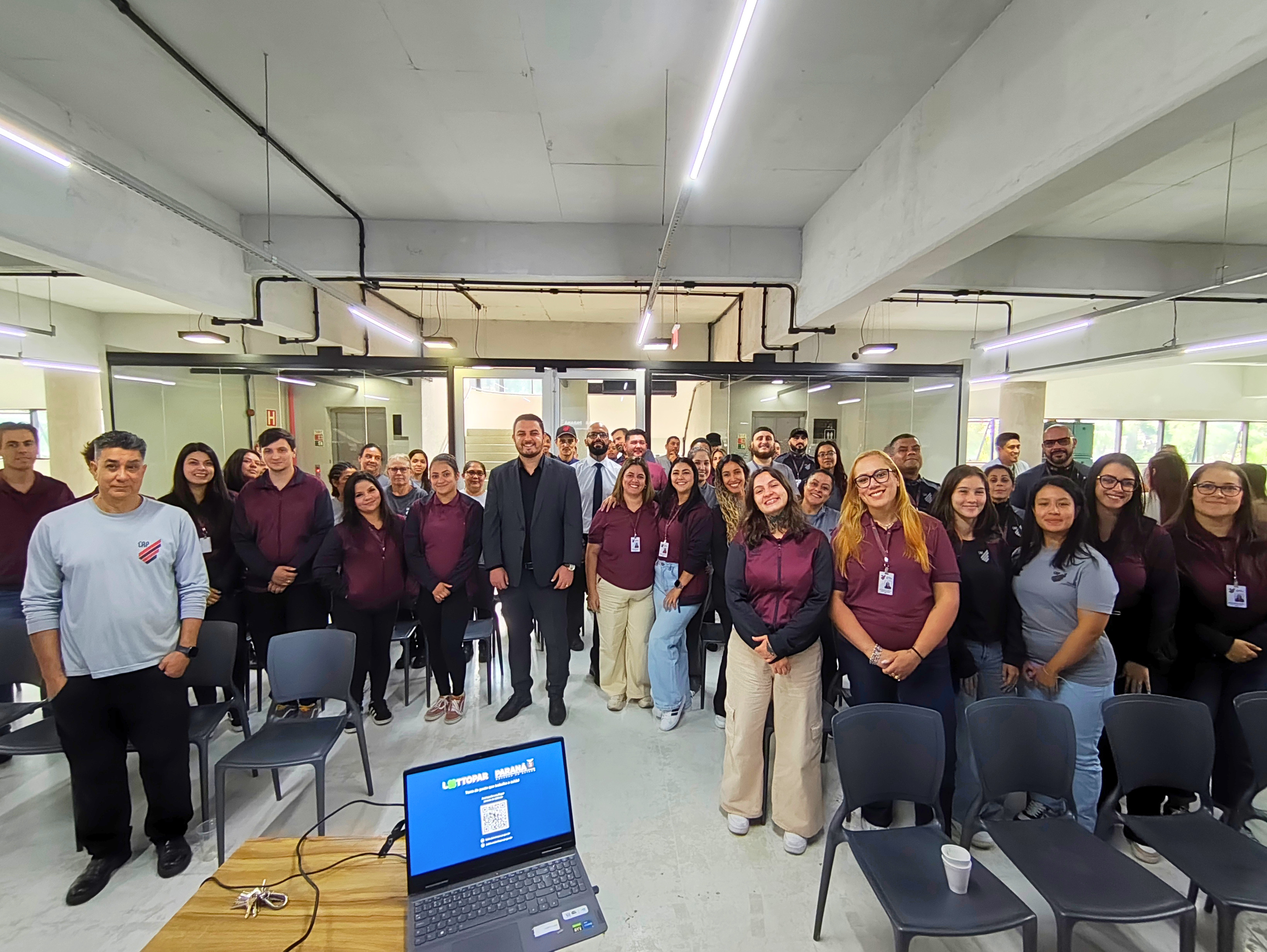 Lottopar treina funcionários do Athletico Paranaense sobre integridade esportiva