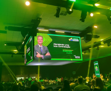Lottopar realiza capacitação em fiscalização de contratos administrativos no maior evento do Brasil.