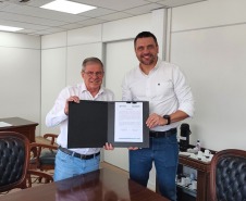 Parceria entre Lottopar e Cohapar garante R$ 10 milhões para subsidiar o valor de entrada a 500 famílias