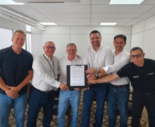 Parceria entre Lottopar e Cohapar garante R$ 10 milhões para subsidiar o valor de entrada a 500 famílias