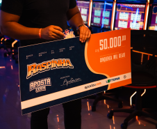 Concessionário Apostou entrega prêmio de R$ 50 mil na raspinha em Curitiba