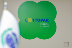 Lottopar e Bandeira do Paraná