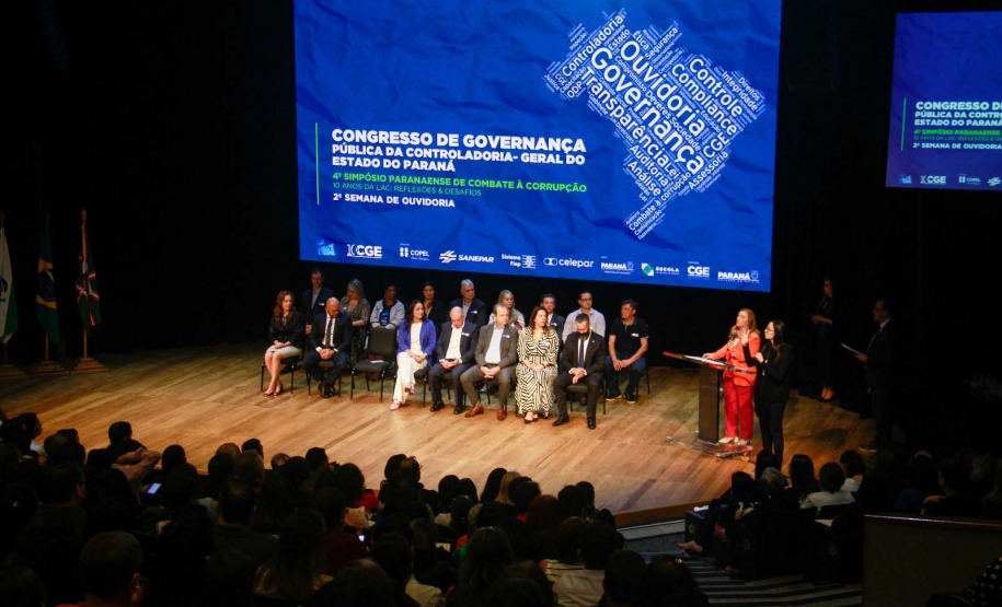 Congresso reúne 800 pessoas em Curitiba e reforça combate à corrupção