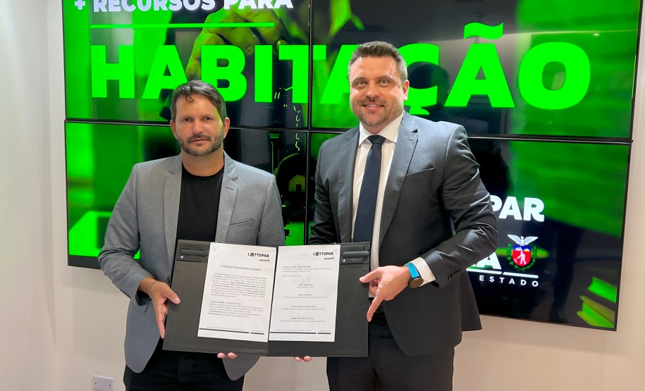 Lottopar autoriza a quarta empresa de apostas esportivas a iniciar a etapa de integração. Integrantes da Pixbet e diretoria da Lottopar.