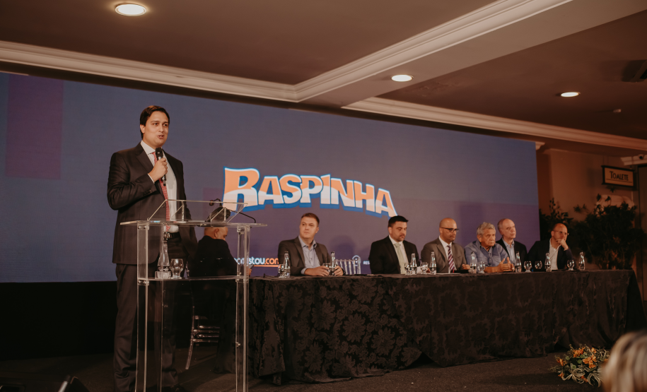 Em noite de comemoração, Raspinha é lançada no Paraná