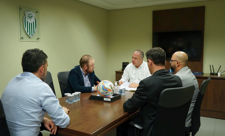 Lottopar e FPF firmam acordo para integridade esportiva no ambiente de aposta.